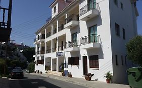 Pissouriana Apartments